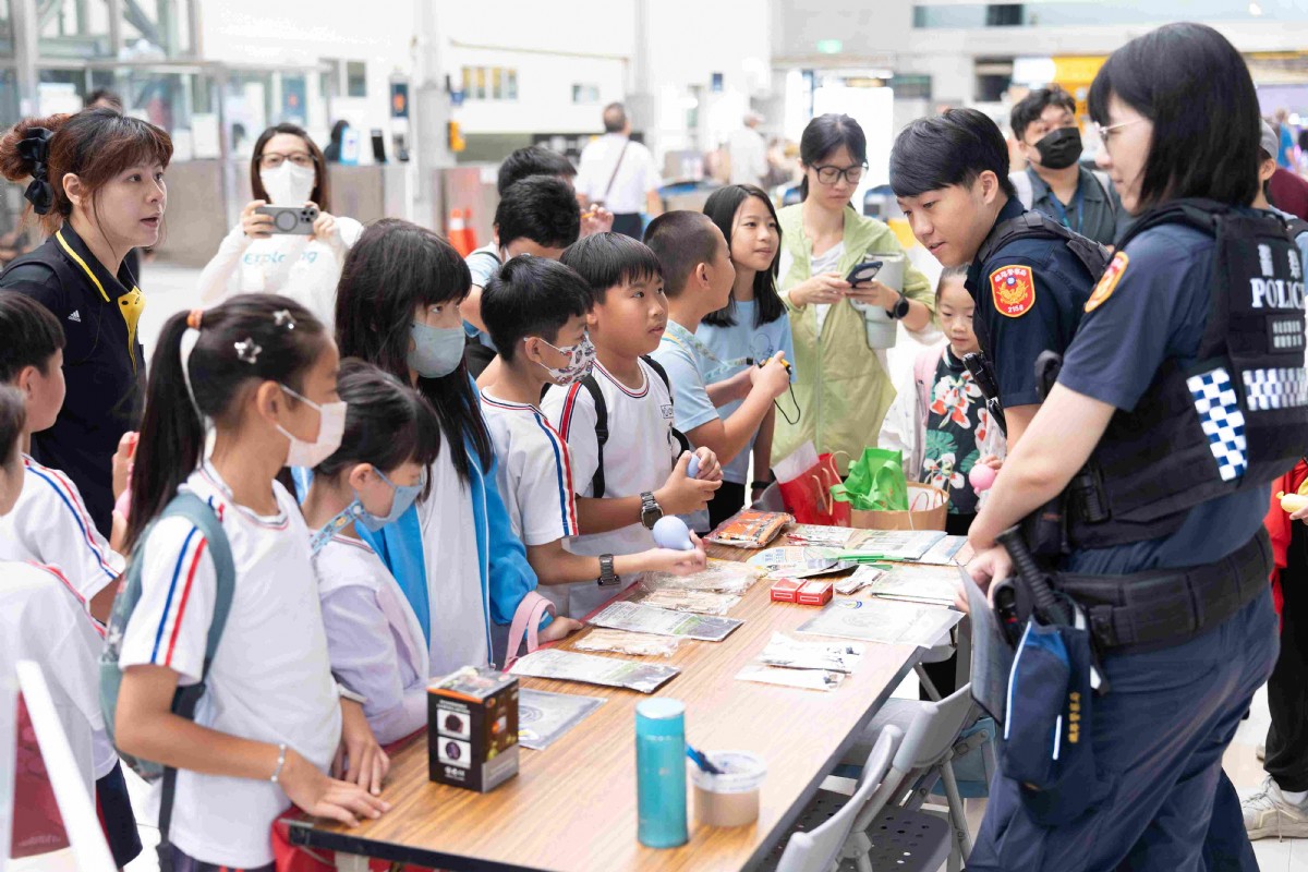 D2 新烏日站